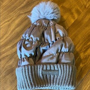 Steve Madden Gray Knit Hat with Pom-Pom